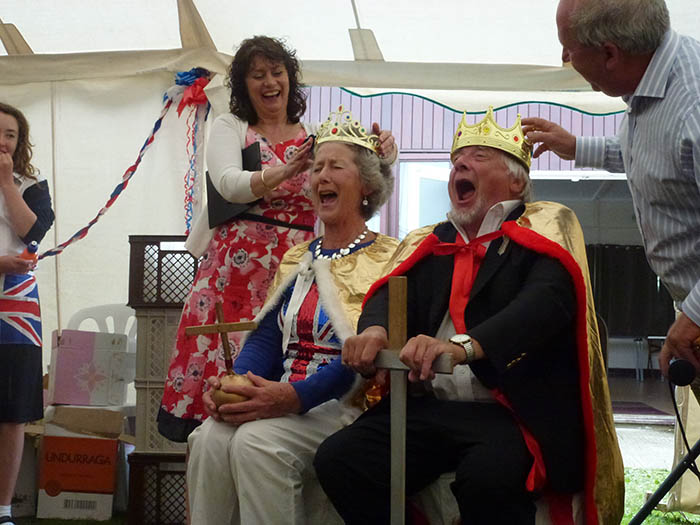 king and queen being crowned in 2014
