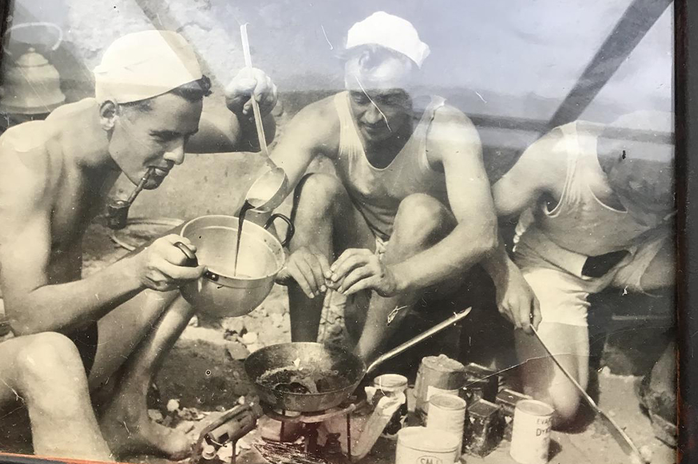 soldiers cooking